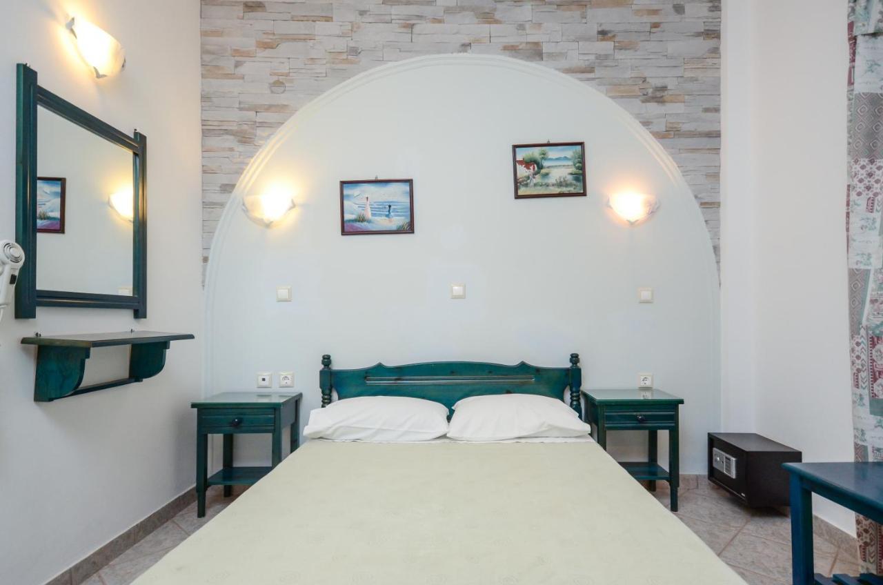 Polemis Studios & Apartments Agia Anna  Extérieur photo
