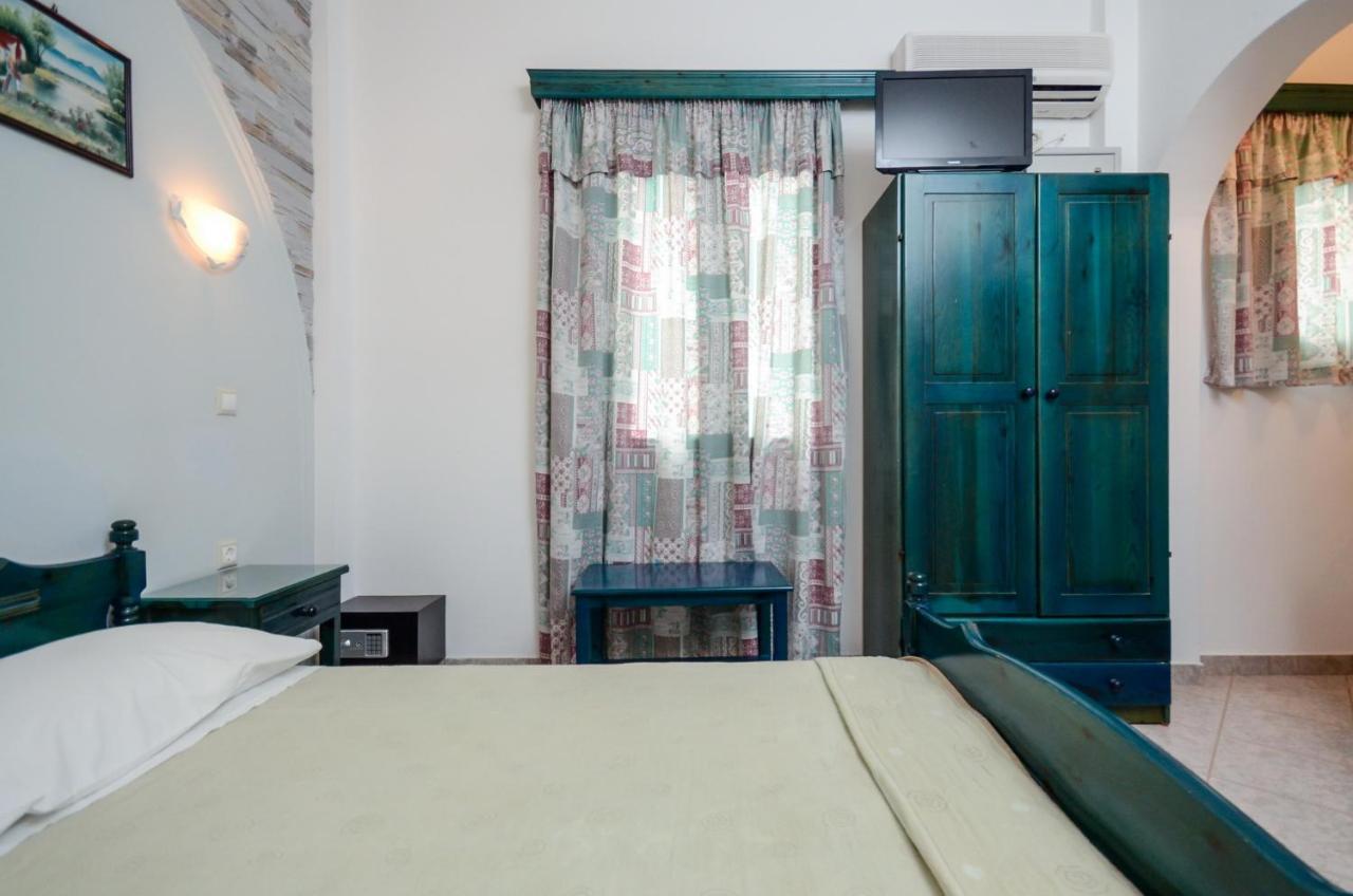 Polemis Studios & Apartments Agia Anna  Extérieur photo