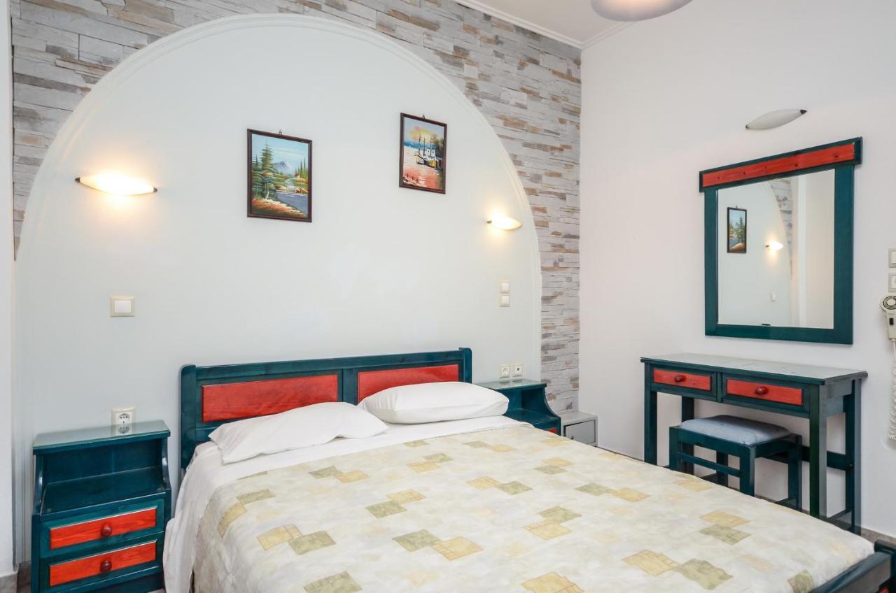 Polemis Studios & Apartments Agia Anna  Extérieur photo