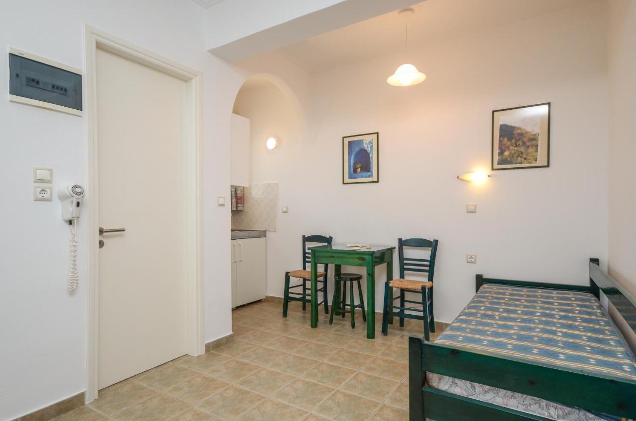 Polemis Studios & Apartments Agia Anna  Chambre photo
