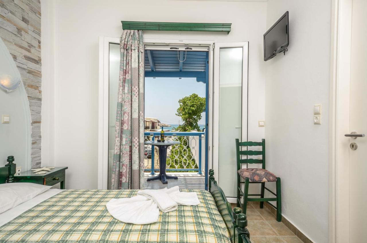 Polemis Studios & Apartments Agia Anna  Extérieur photo